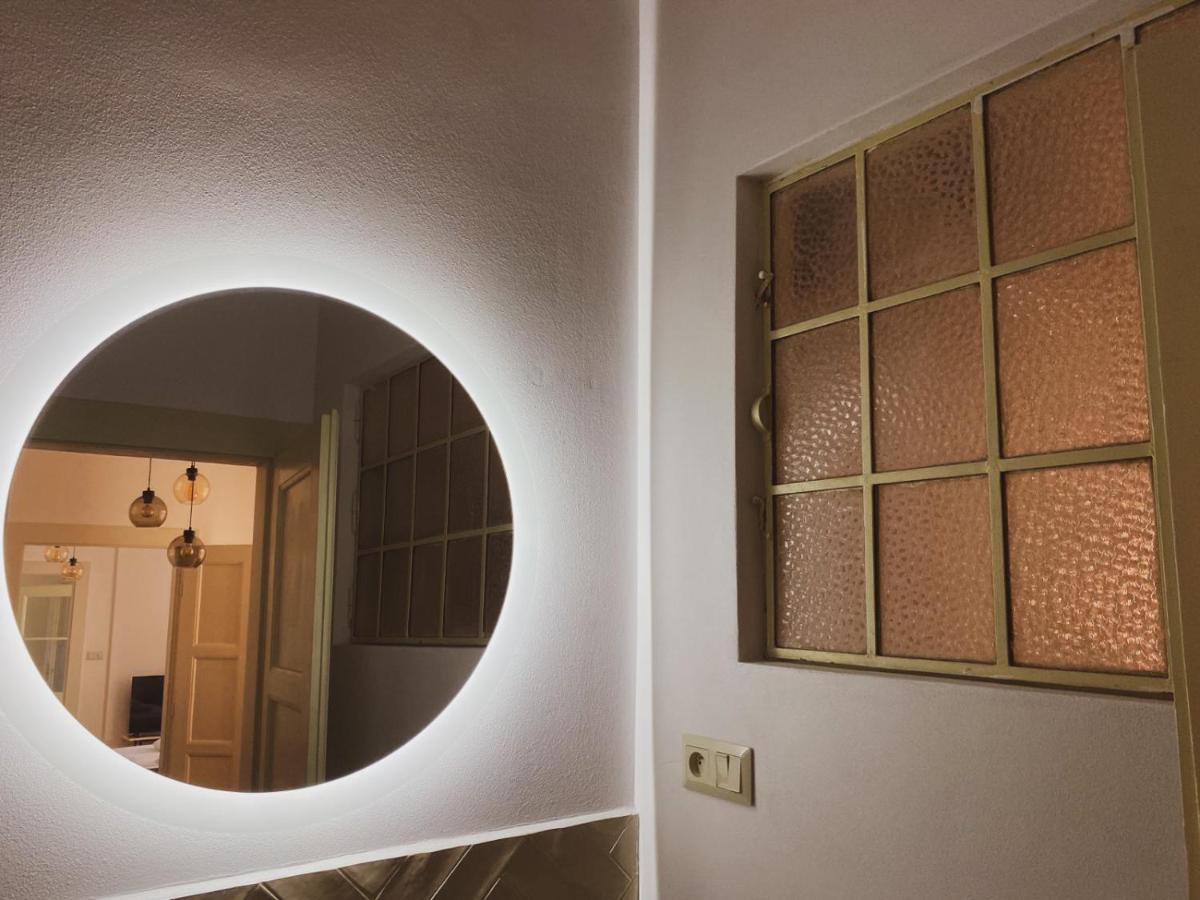 Romantic Apartment In The City Centre Банска-Штьявница Экстерьер фото