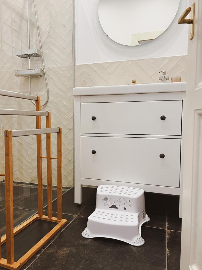 Romantic Apartment In The City Centre Банска-Штьявница Экстерьер фото